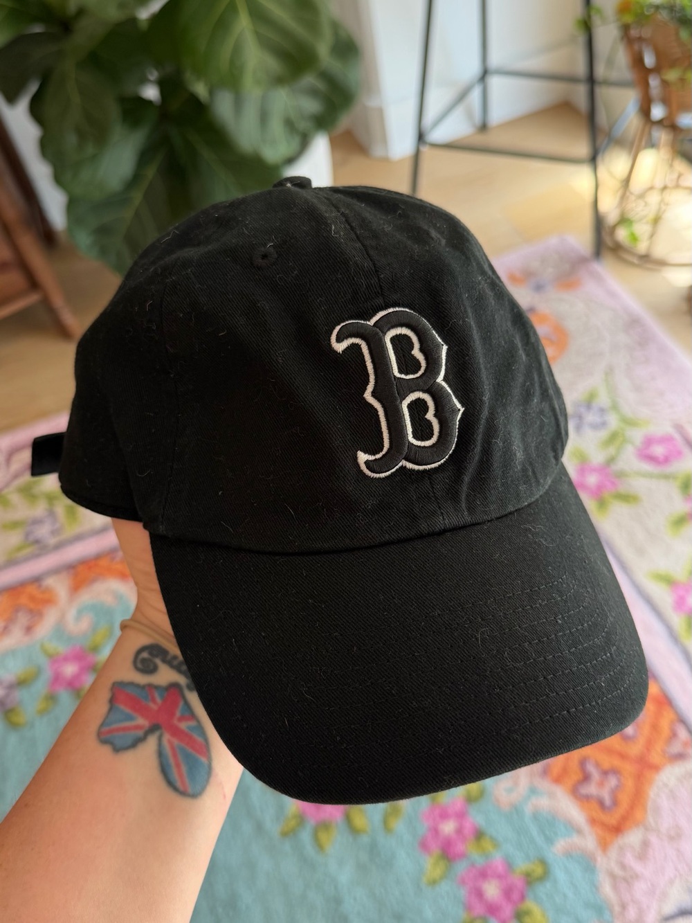 Black Red Sox ball cap